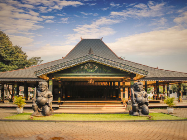 rumah adat yogyakarta